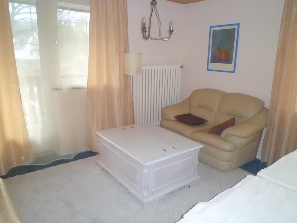 Hotel Ferienquartier Waldblick Lügde Esterno foto