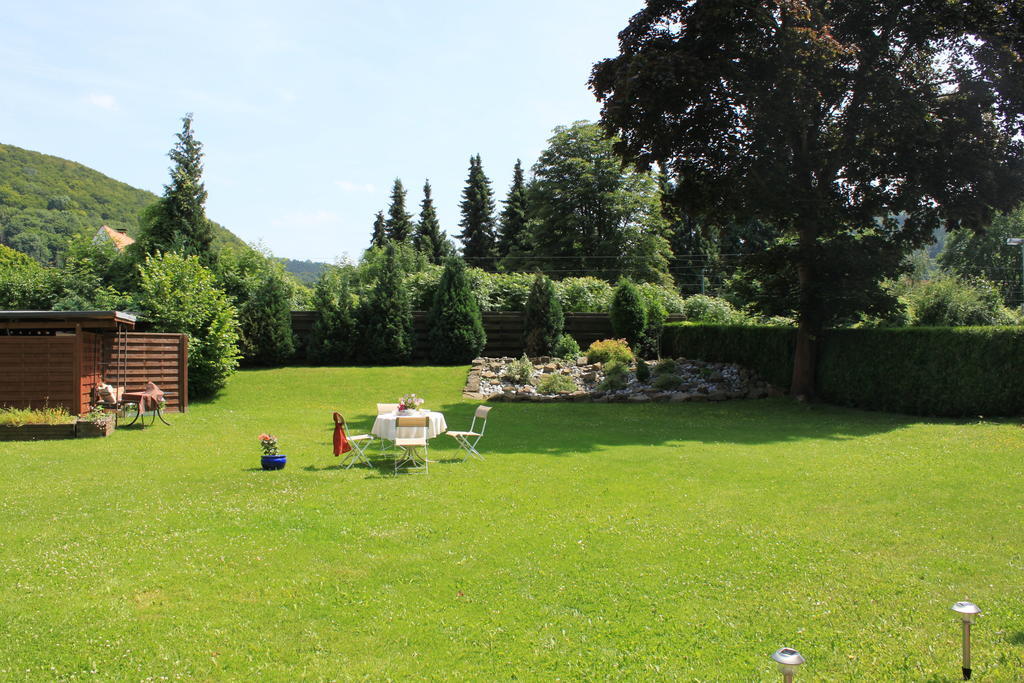 Hotel Ferienquartier Waldblick Lügde Esterno foto